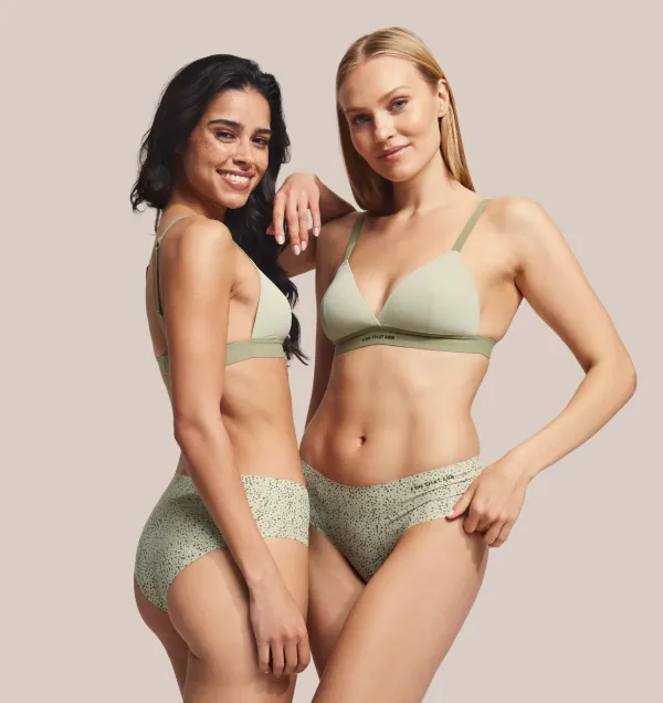 Photo of the Voelatass Women's clothing product