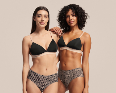 Wahlkampffoto einer Frau, die die Vray -Frauenkleidung trägt