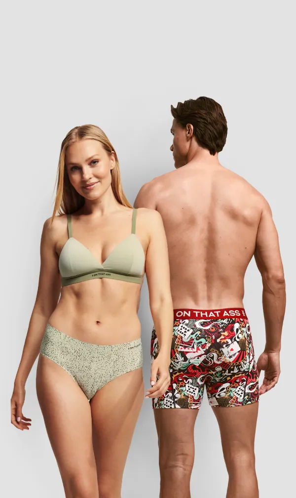 A woman who wears the Mind Women's Clothes and a man who wears the Men's Clothes